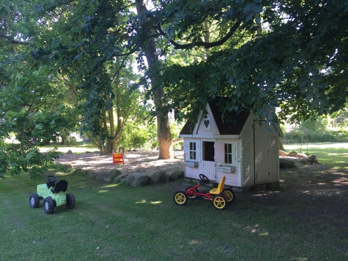 Ferienhaus 1 _ Ferien Im Gutspark Mattchow 외부 사진